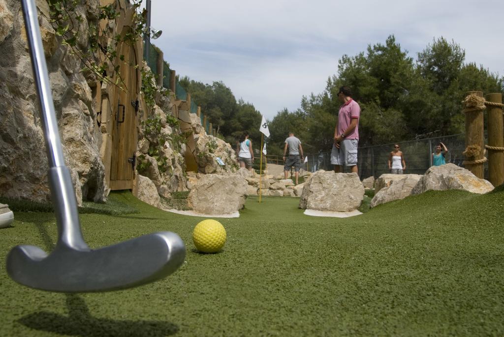 Camping Vilanova Park Vilanova i la Geltru Exterior photo