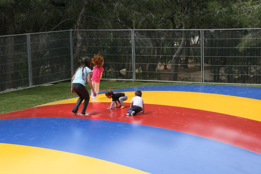 Camping Vilanova Park Vilanova i la Geltru Exterior photo