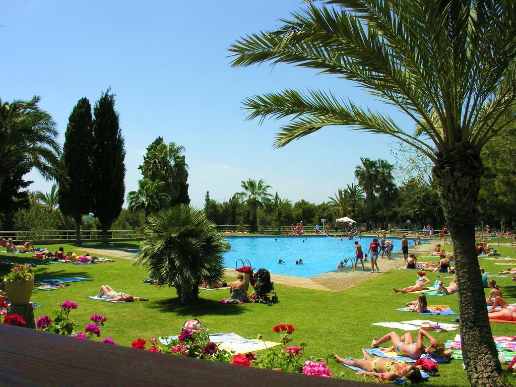 Camping Vilanova Park Vilanova i la Geltru Exterior photo